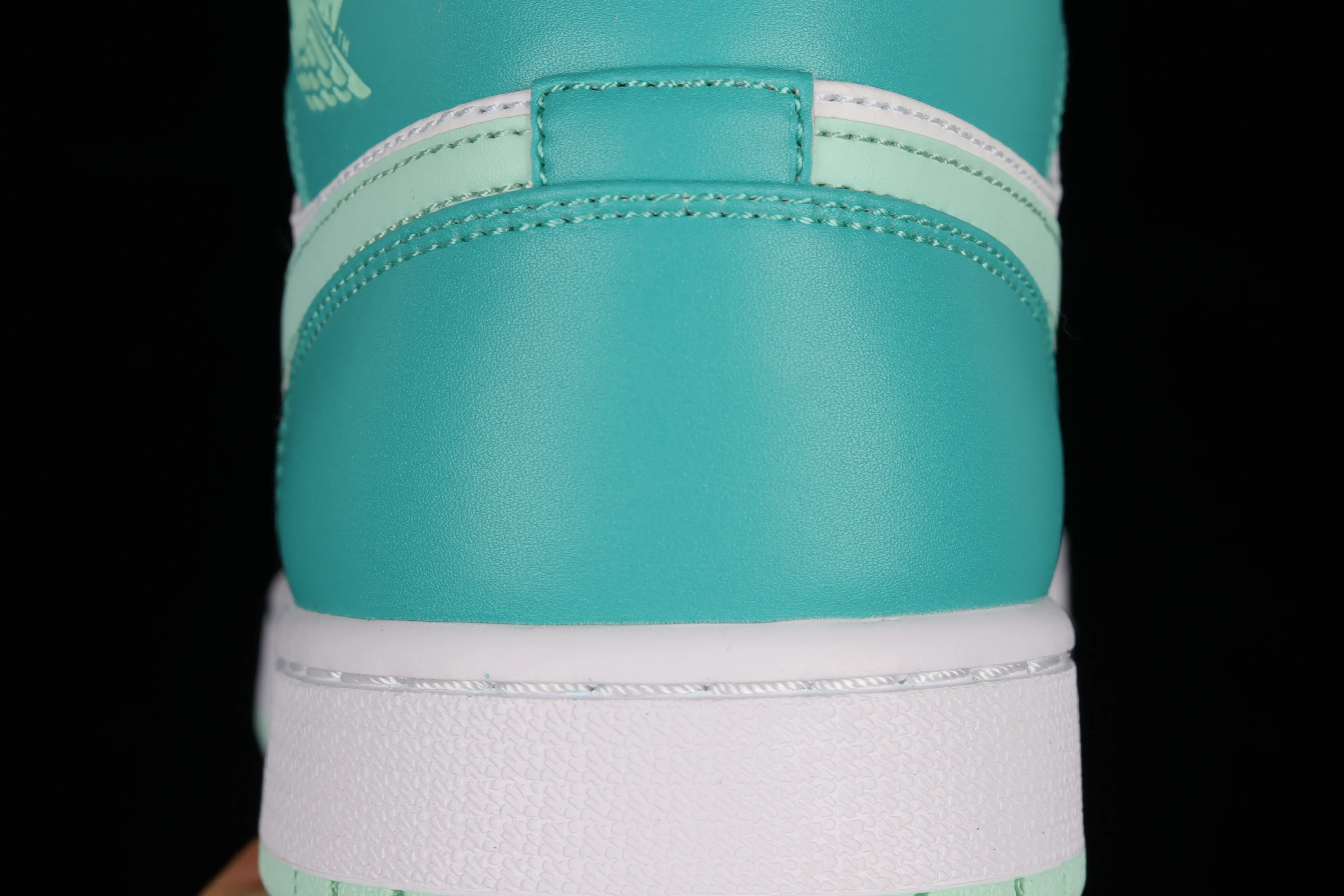 All categories Air Jordan Jordan series basketball shoes Air Jordan 1 Mid Air Jordan 1 Mid SE "Marine Green" AJ1 Joe 1 white cyan Zhongbang basketball shoes DV2229-300